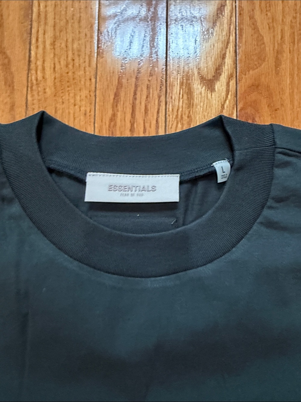 Essentials Tee - Picture 3 of 7